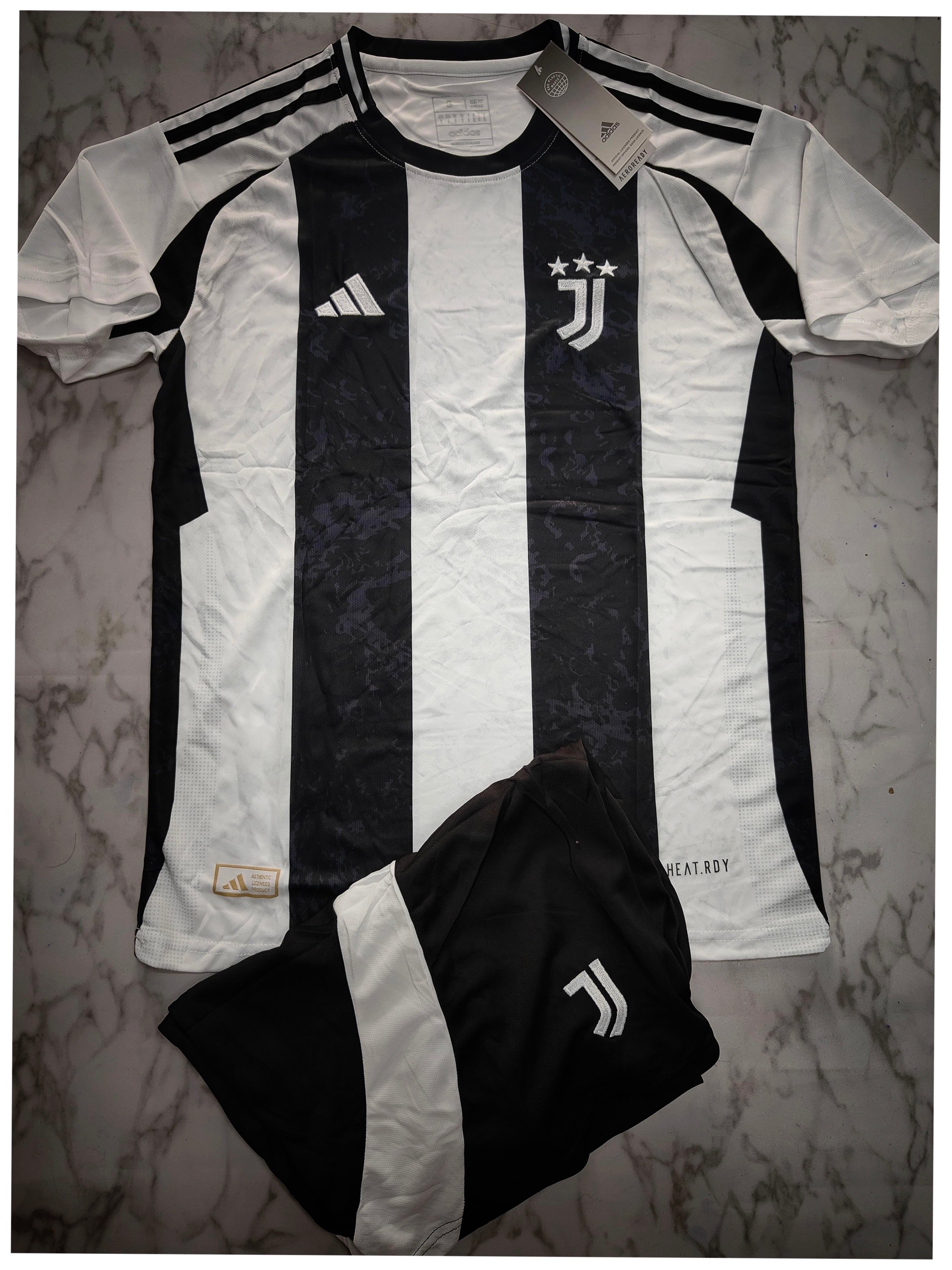 Juventus Home Kit - 2024/25