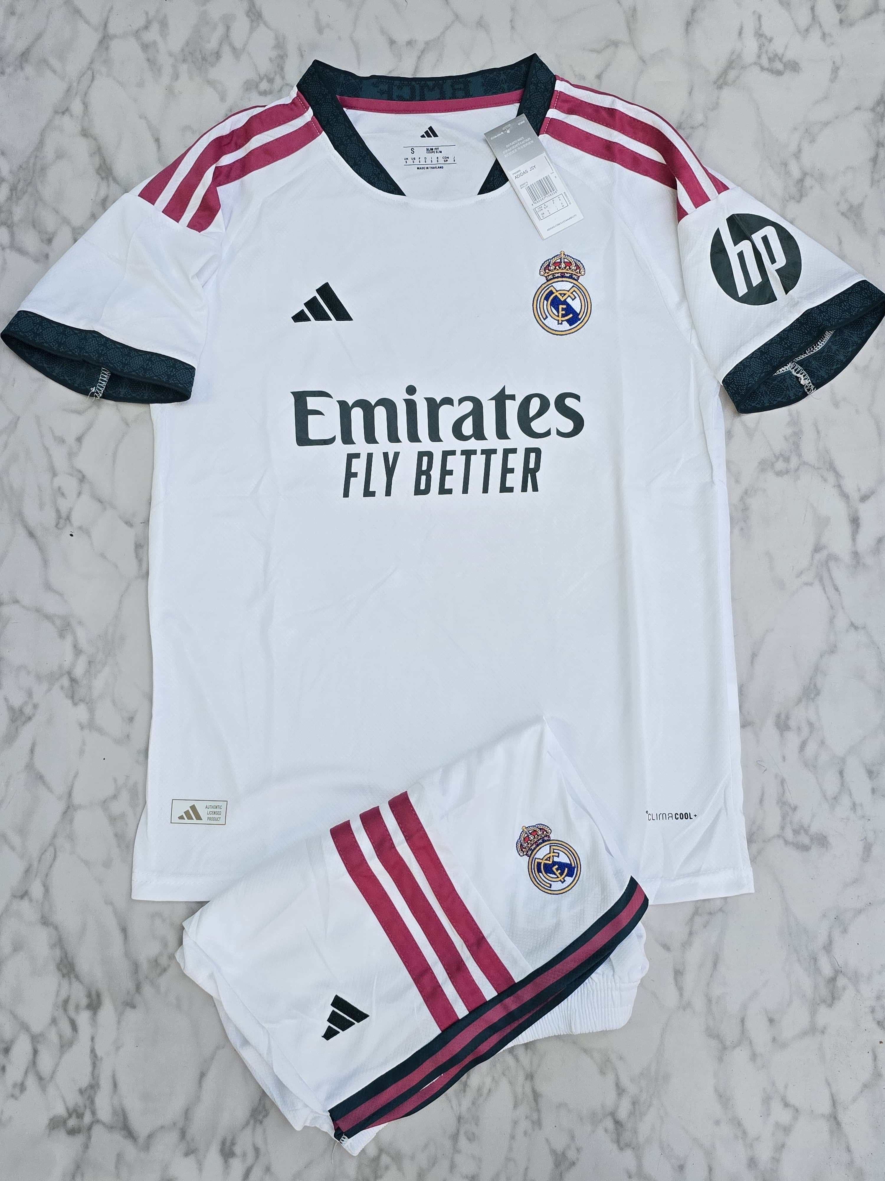 Real Madrid - 26/27 Home Jersey Kit